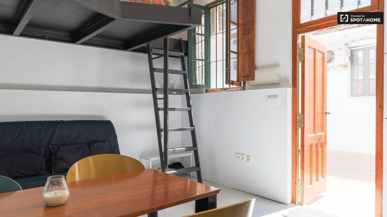 Casita Artista En Bello Edificio Barrio Ruzafa Valencia Buitenkant foto