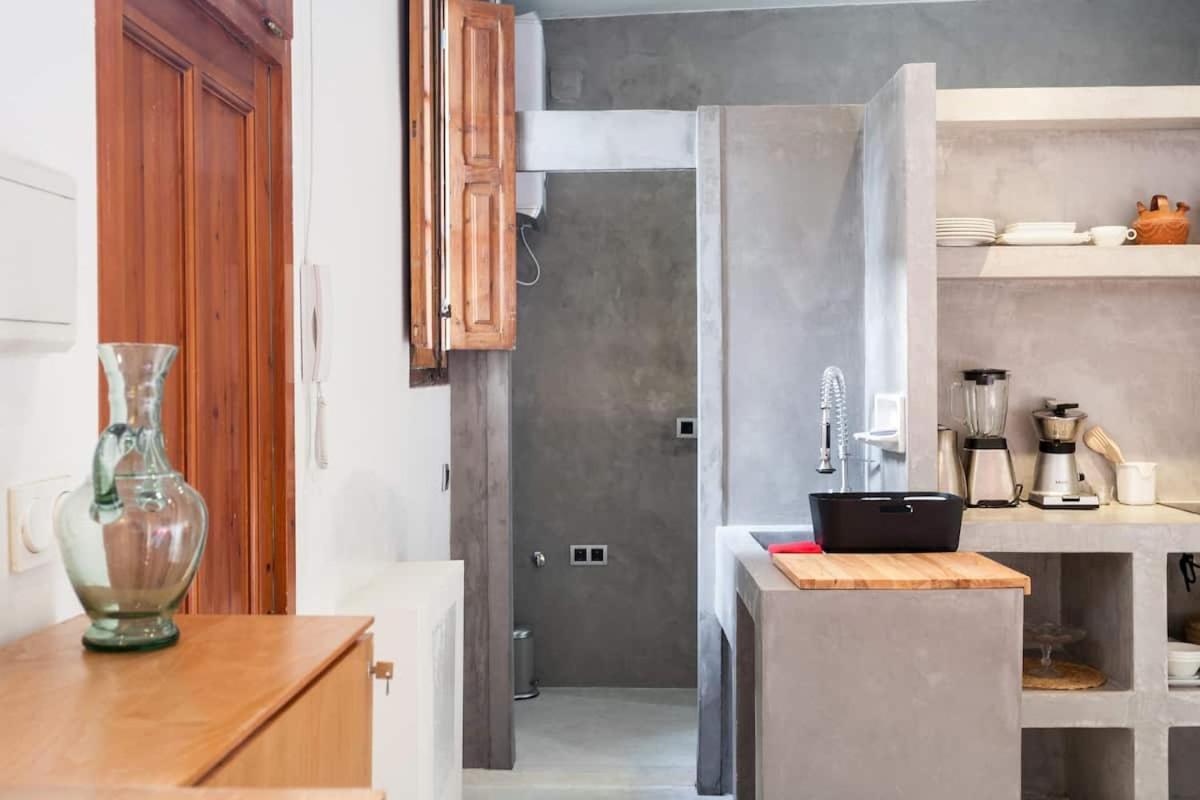 Casita Artista En Bello Edificio Barrio Ruzafa Valencia Buitenkant foto