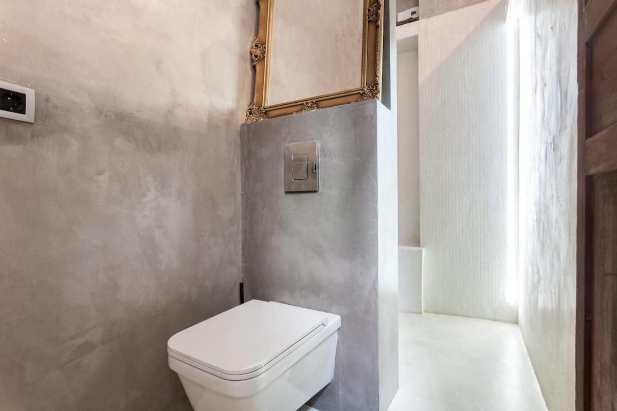 Casita Artista En Bello Edificio Barrio Ruzafa Valencia Buitenkant foto